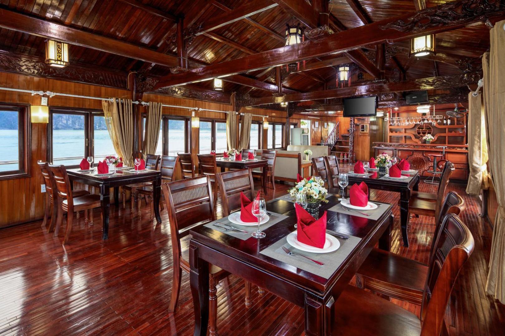 Cozy Bay Classic Cruise Халонг Экстерьер фото